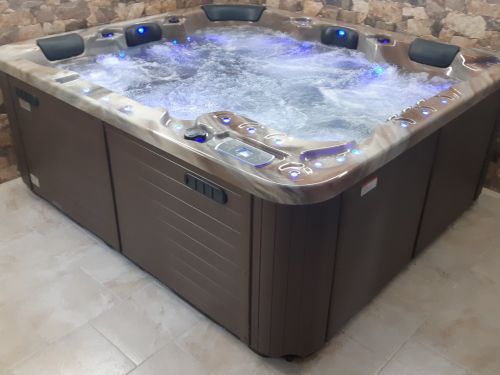 Vířivka MEDIA Nový Bydžov