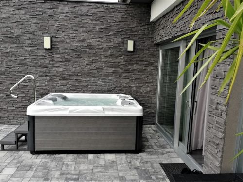 Venkovní vířivka ALCORA